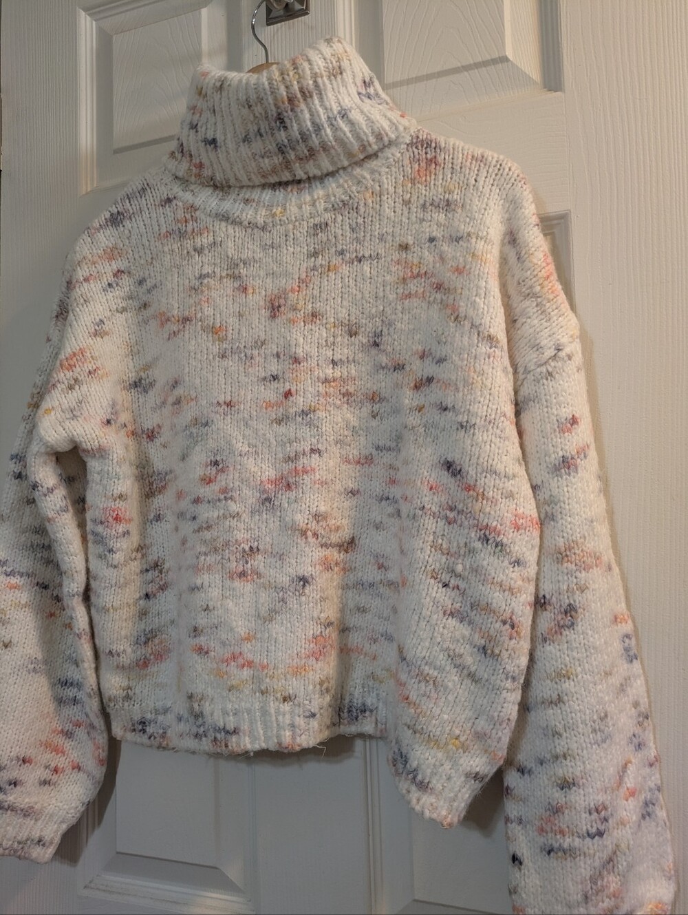 Jessica Simpson Cream Speckled Turtleneck Sweater